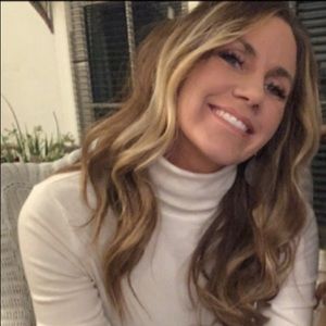 Meet your Posher, Melanie